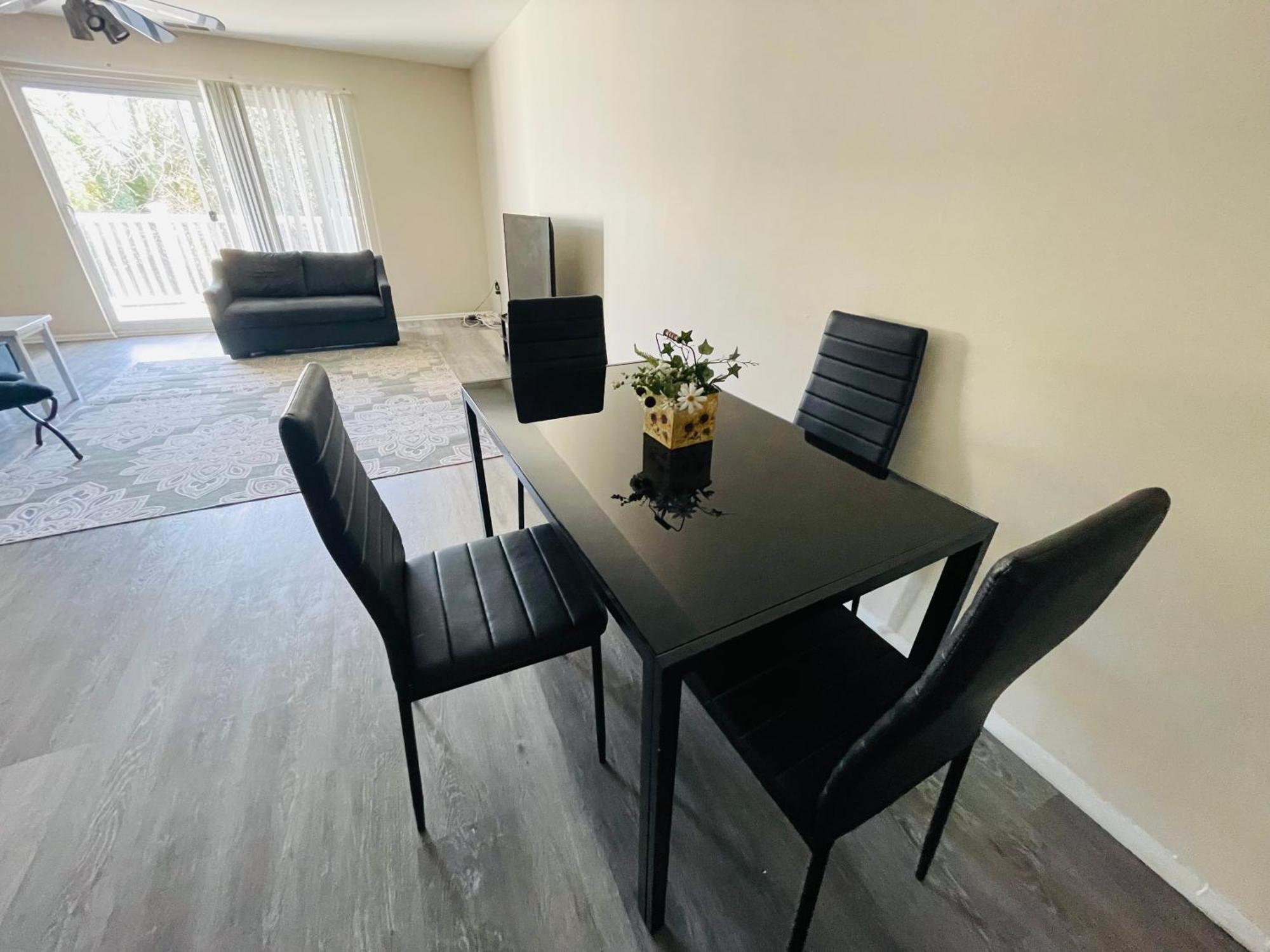 Modern 1br Retreat In Elkins Park - Long Term Willow Grove